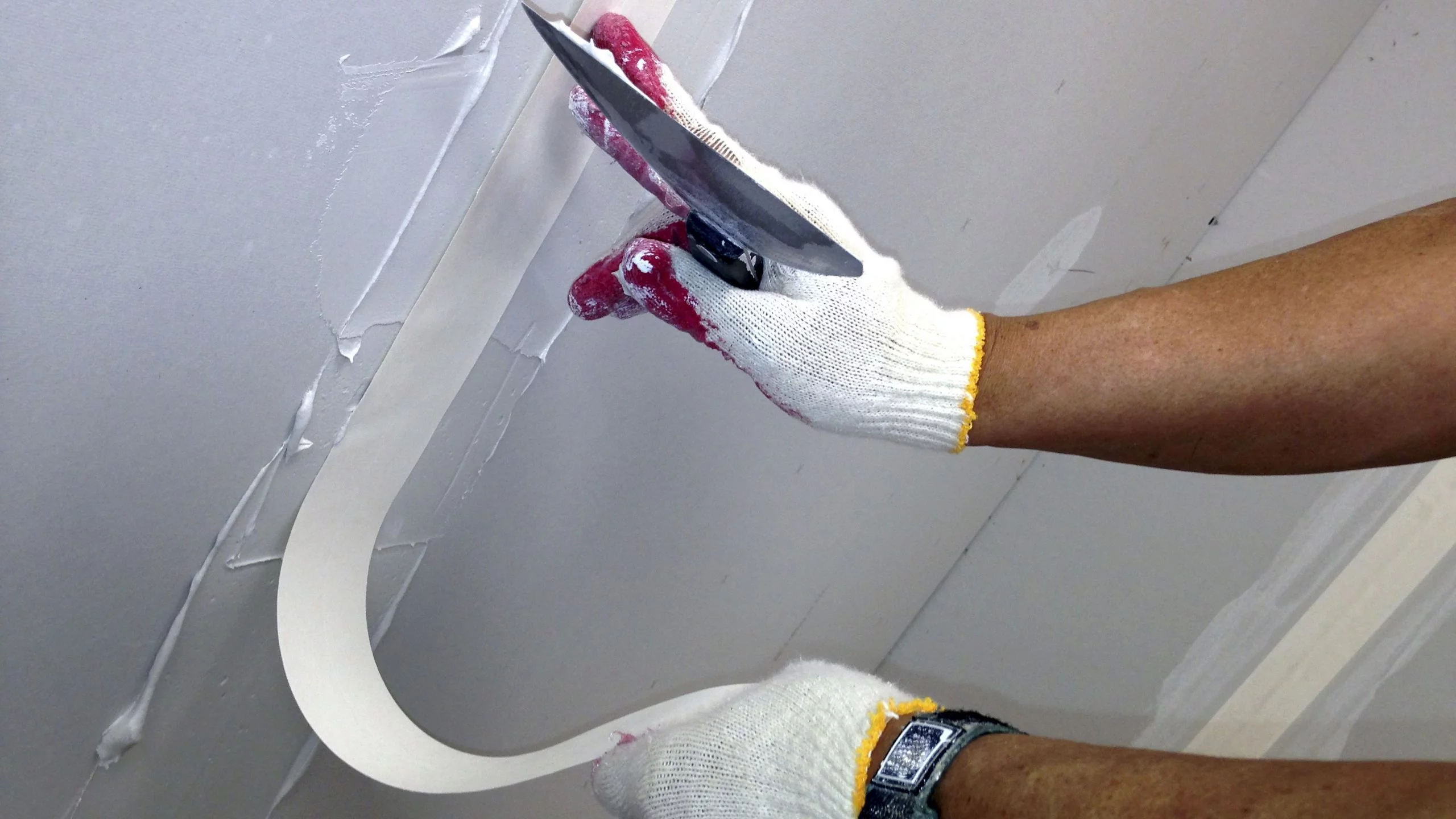juntas-pintura-oficina-reforma